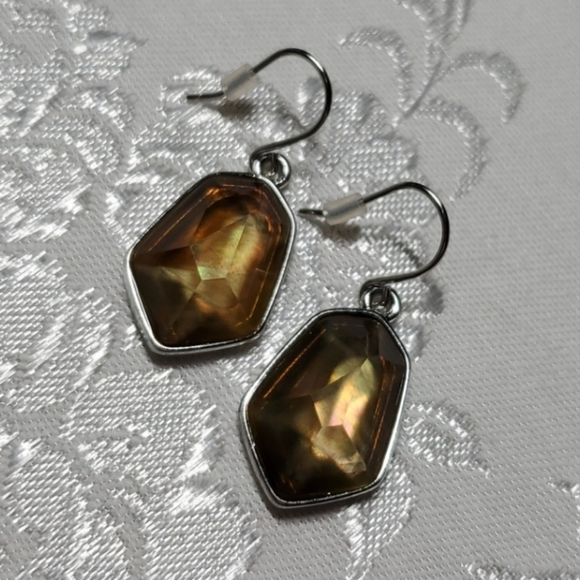 Chloe + Isabel Ocean Lace Drop Earrings - Picture 4 of 6